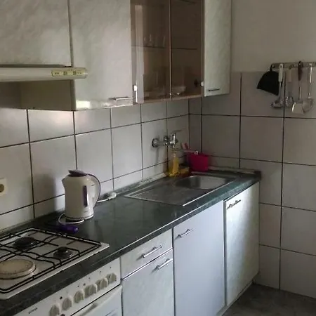 Lana Apartment *